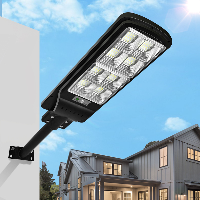 Lampe de rue solaire à induction automatique intégrée